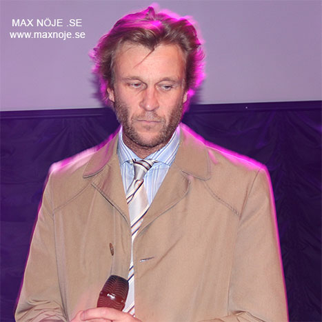 Max Nöje: nöjesguide och eventkalender som tipsar om vad som händer på stan inom sport, nöje:, mode, kultur, restaurang & gastronomi m.m. Vi har evenemang & upplevelser inom teater, konsert, föreställningar, mingel, show, festival, mode, utställning, barn- & familjeaktivitet, kurser, klubb, party, vernissage, semester, mässa, seminarium & konferens samt annat trevligt. Vad händer i Stockholm, Göteborg, Malmö & andra städer?. Vi kan även fota & filma ditt event eller tillställning. Tack för att du besöker oss!