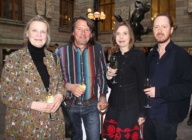 Max Nöje: nöjesguide och eventkalender som tipsar om vad som händer på stan inom sport, nöje:, mode, kultur, restaurang & gastronomi m.m. Vi har evenemang & upplevelser inom teater, konsert, föreställningar, mingel, show, festival, mode, utställning, barn- & familjeaktivitet, kurser, klubb, party, vernissage, semester, mässa, seminarium & konferens samt annat trevligt. Vad händer i Stockholm, Göteborg, Malmö & andra städer?. Vi kan även fota & filma ditt event eller tillställning. Tack för att du besöker oss!