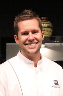 Max Nöje: nöjesguide och eventkalender som tipsar om vad som händer på stan inom sport, nöje:, mode, kultur, restaurang & gastronomi m.m. Vi har evenemang & upplevelser inom teater, konsert, föreställningar, mingel, show, festival, mode, utställning, barn- & familjeaktivitet, kurser, klubb, party, vernissage, semester, mässa, seminarium & konferens samt annat trevligt. Vad händer i Stockholm, Göteborg, Malmö & andra städer? Max Nöje: är även känd som Cocktail Life.com. Vi kan även fota & filma ditt event eller tillställning. Tack för att du besöker oss!